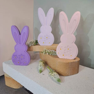 διακοσμητικός πασχαλινός λαγός σε τρεις αποχρώσεις του ροζ