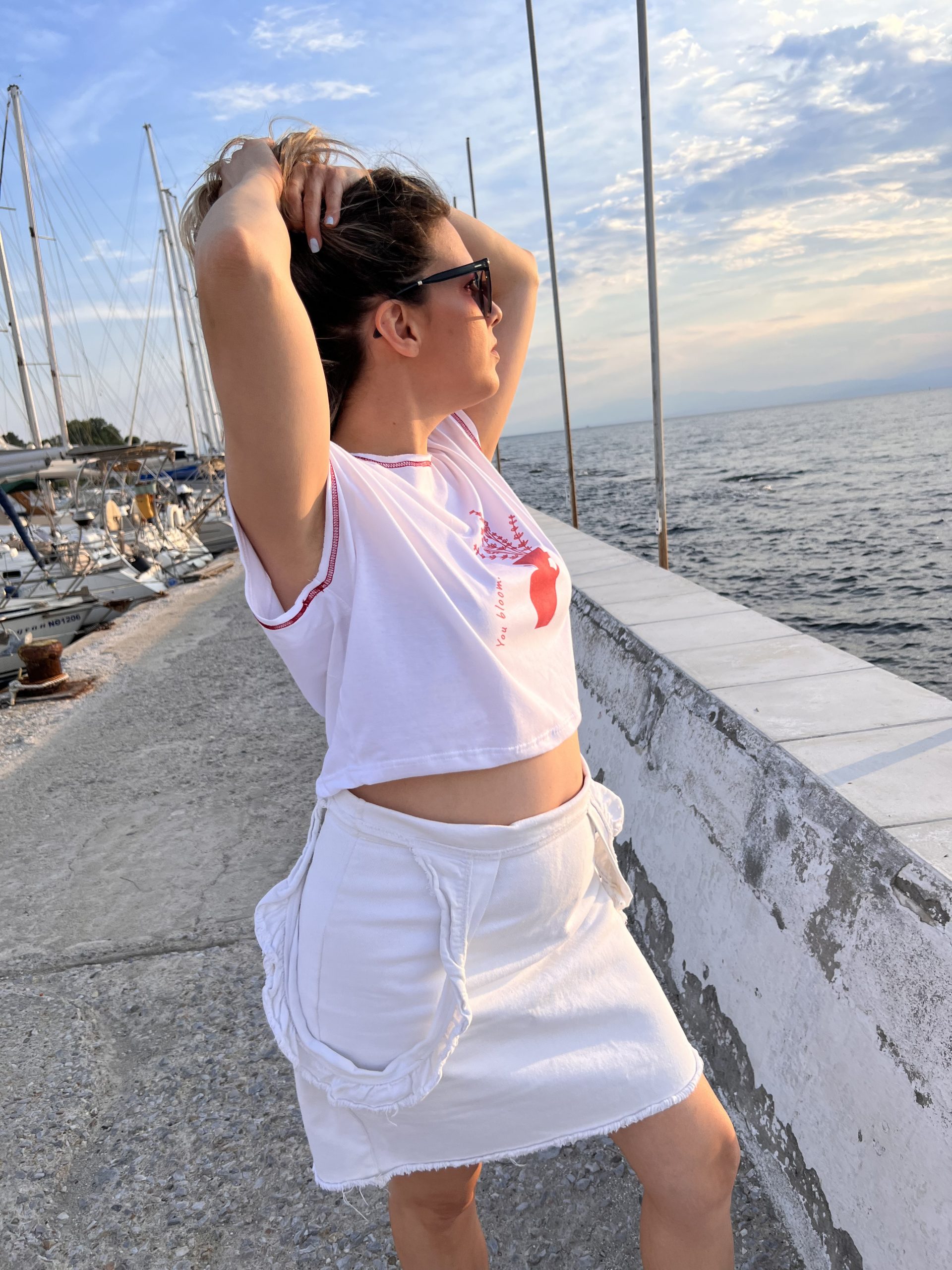 crop top, white, minimal illustrated, redpurple stamp , cotton fabric