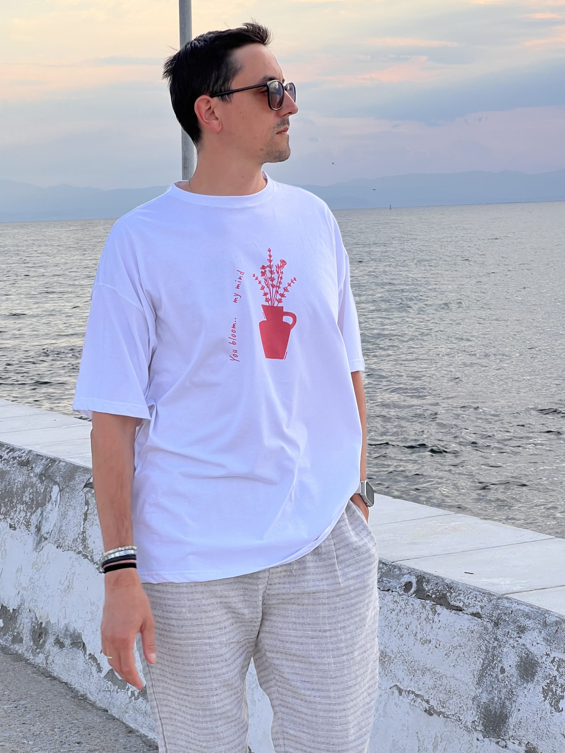 unisex t-shirt, white, minimal illustrated, redpurple stamp , cotton fabric